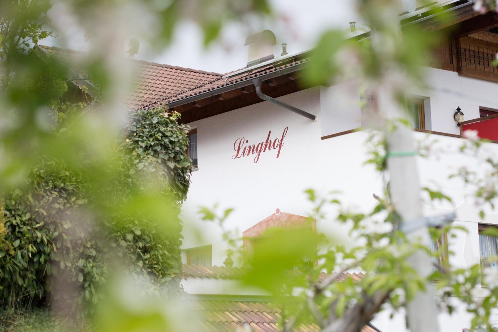 Linghof Bed and Breakfast Tirolo Exteriör bild