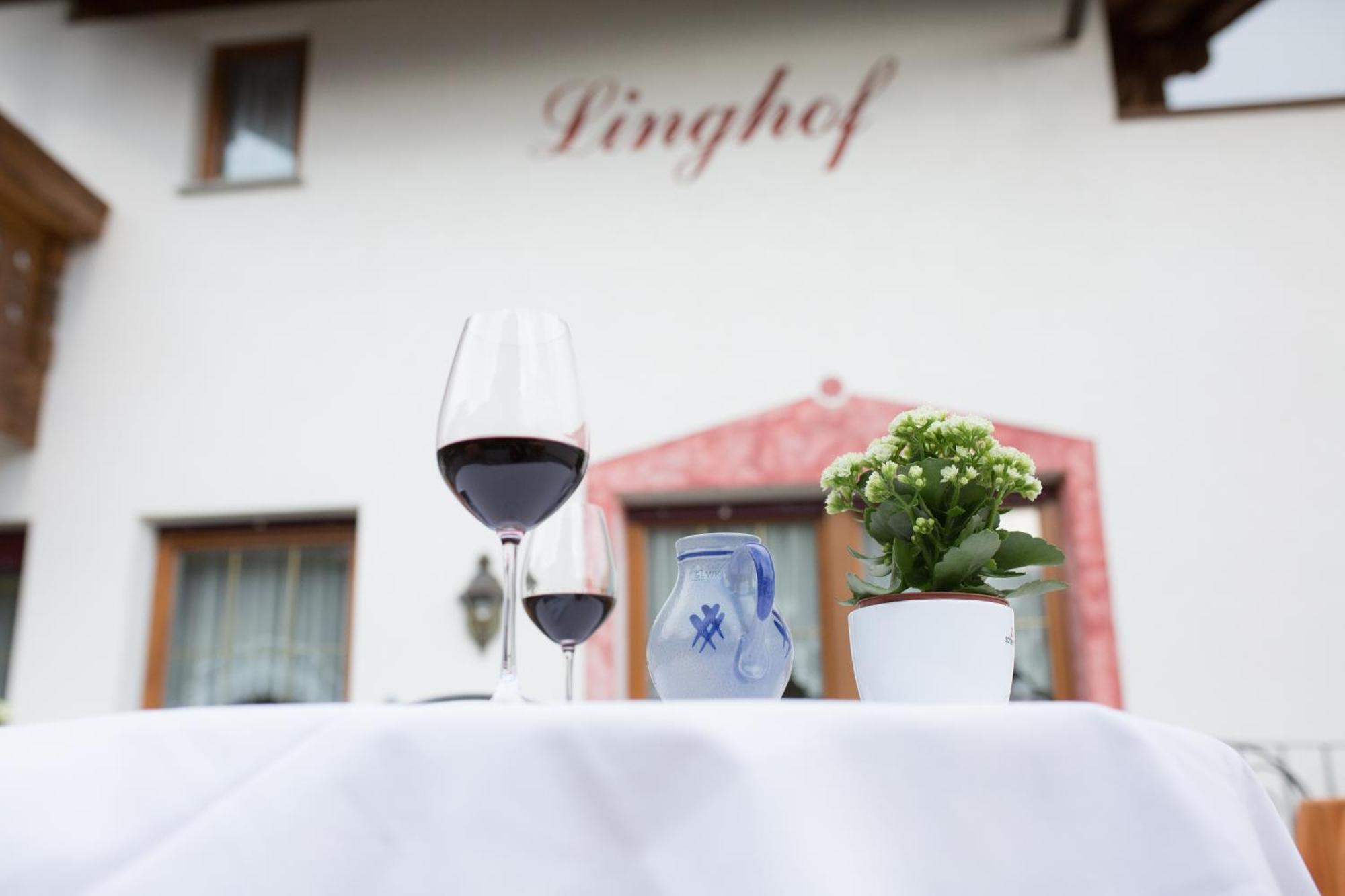 Linghof Bed and Breakfast Tirolo Exteriör bild